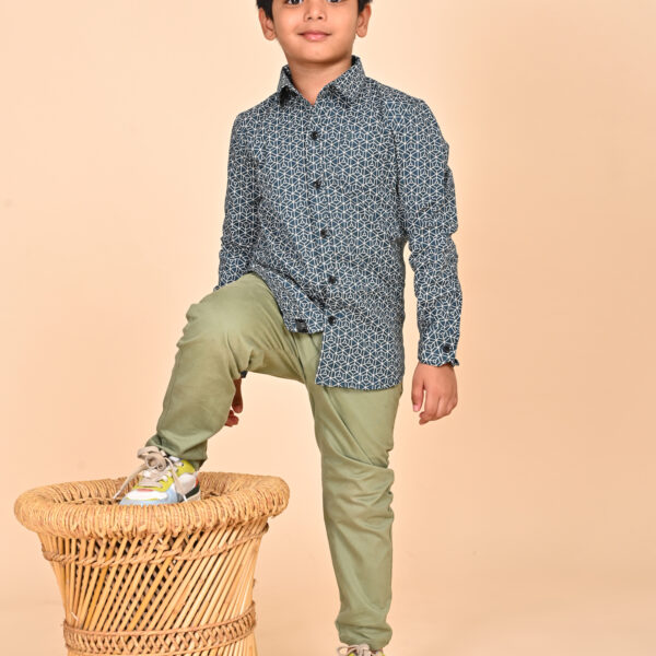 Confident Pattern Shirt – Boys Edition